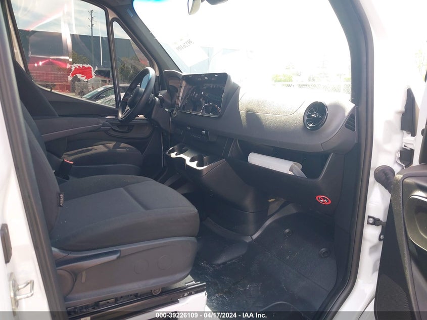 2022 MERCEDES-BENZ SPRINTER 2500 HIGH ROOF I4 VIN: W1Y40CHY8NT099052