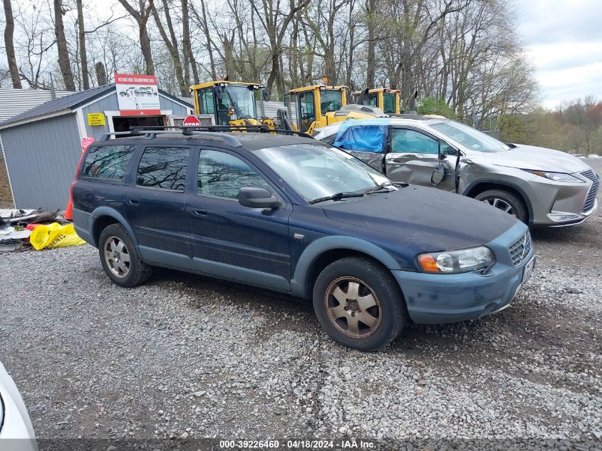 2004 Volvo XC70