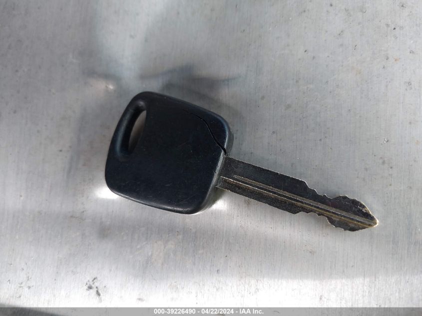 2002 Ford F-150 Xl/Xlt VIN: 1FTRF17282KE42261 Lot: 39226490