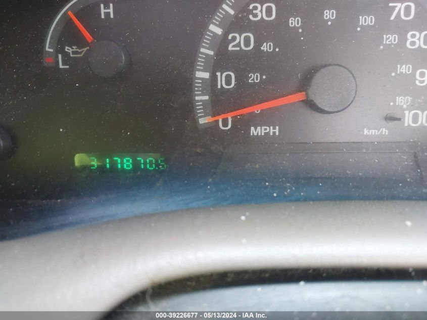 2000 Ford F-150 Work Series/Xl/Xlt VIN: 1FTZF1721YNB47543 Lot: 39226677