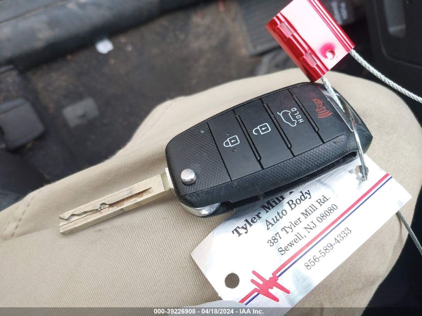 5XYPG4A36JG395663 2018 Kia Sorento 2.4L Lx