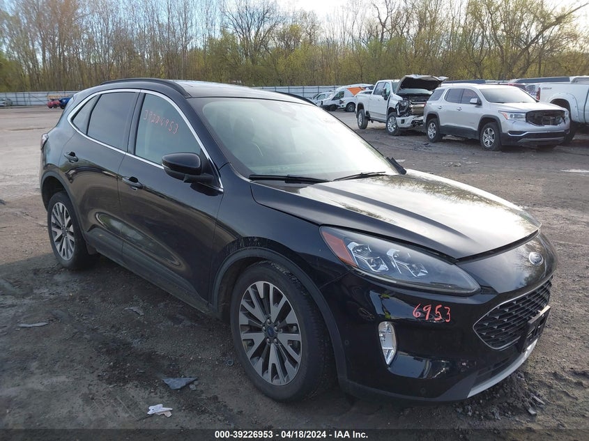 2020 Ford Escape Titanium VIN: 1FMCU9J97LUA20404 Lot: 39226953