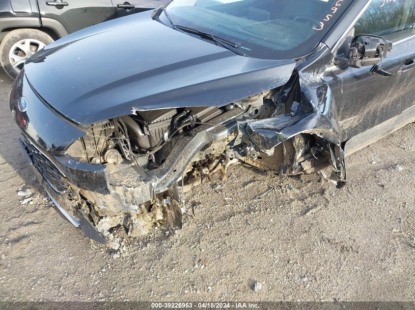 2020 Ford Escape Titanium VIN: 1FMCU9J97LUA20404 Lot: 39226953