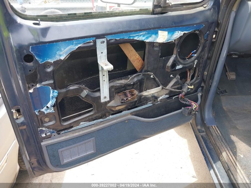 1990 Ford F150 VIN: 1FTDF15N7LNB09606 Lot: 39227002