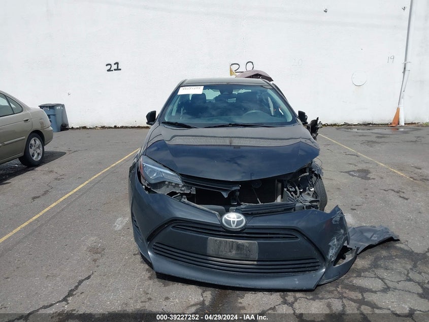 2018 TOYOTA COROLLA LE - 2T1BURHE4JC055110