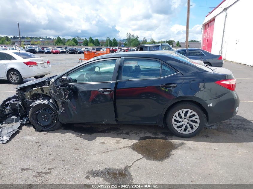 2018 TOYOTA COROLLA LE - 2T1BURHE4JC055110