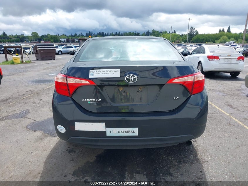 2018 TOYOTA COROLLA LE - 2T1BURHE4JC055110