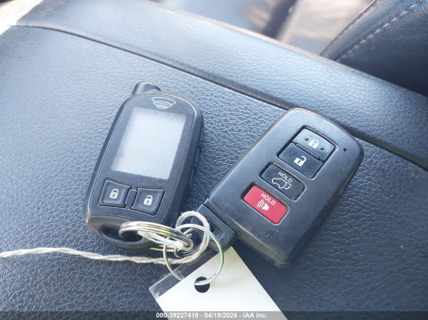 2016 Toyota Highlander Xle V6 VIN: 5TDJKRFHXGS240549 Lot: 39227419