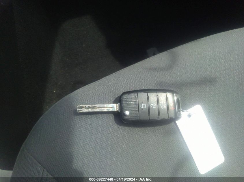 2015 Kia Optima Lx VIN: 5XXGM4A74FG451123 Lot: 39227448