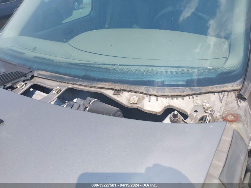 2002 Ford F-150 Xl/Xlt VIN: 1FTRX17272NB76727 Lot: 39227581