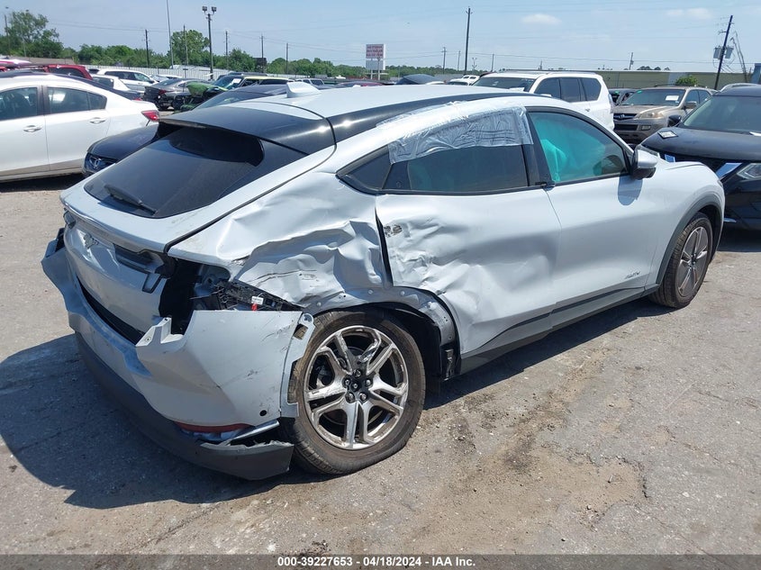 2022 Ford Mustang Mach-E Select VIN: 3FMTK1RM7NMA61543 Lot: 39227653