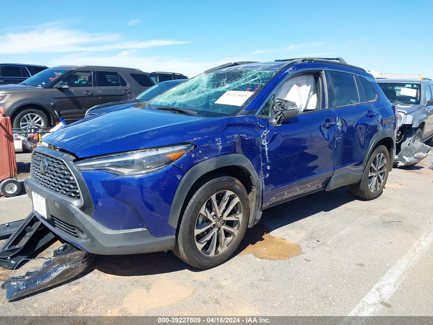 2024 Toyota Corolla Cross Xle VIN: 7MUDAAAG2RV075704 Lot: 39227809