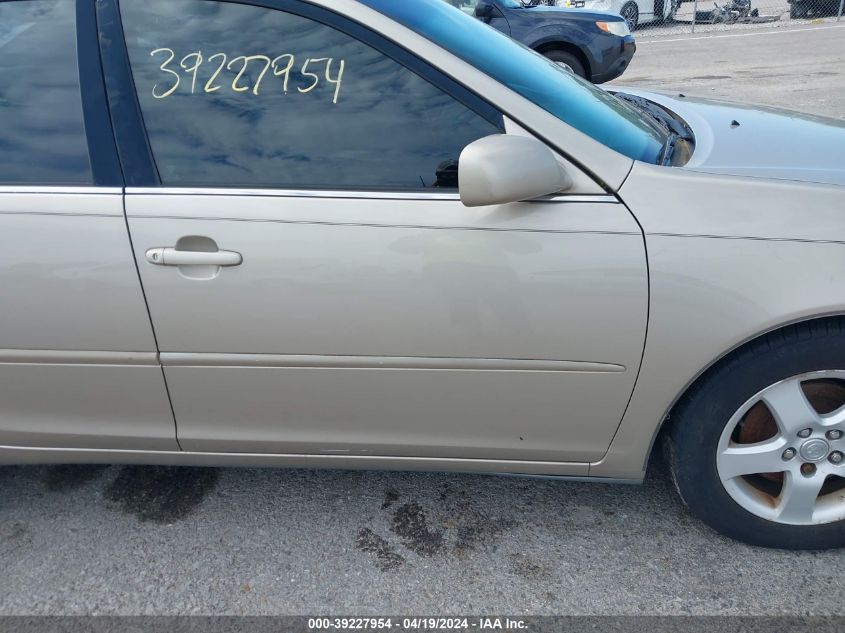 2003 Toyota Camry Se V6 VIN: 4T1BF32K83U551390 Lot: 39251419