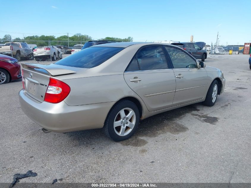 2003 Toyota Camry Se V6 VIN: 4T1BF32K83U551390 Lot: 39251419
