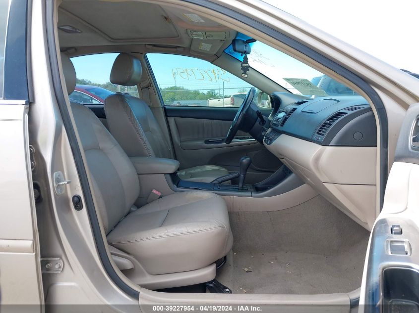 2003 Toyota Camry Se V6 VIN: 4T1BF32K83U551390 Lot: 39251419