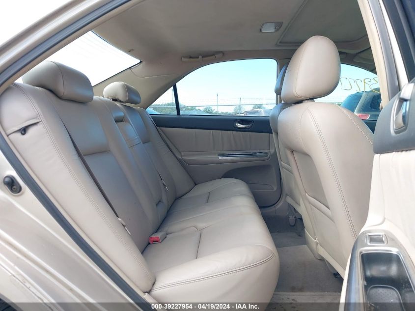 2003 Toyota Camry Se V6 VIN: 4T1BF32K83U551390 Lot: 39251419