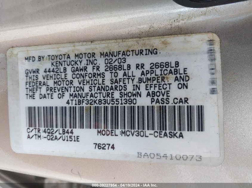 2003 Toyota Camry Se V6 VIN: 4T1BF32K83U551390 Lot: 39251419