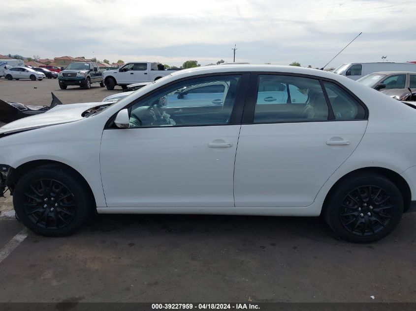 2010 Volkswagen Jetta S VIN: 3VWJZ7AJ0AM041833 Lot: 39227959