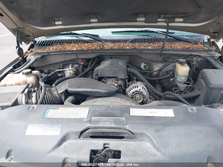 2000 Chevrolet Silverado 1500 Lt VIN: 1GCEK19TXYZ237749 Lot: 39227974