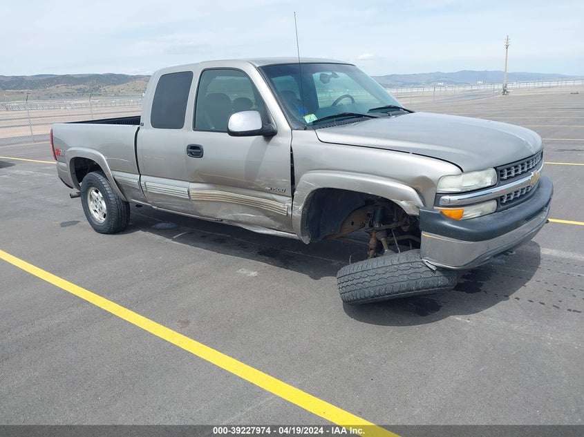 2000 Chevrolet Silverado 1500 Lt VIN: 1GCEK19TXYZ237749 Lot: 39227974