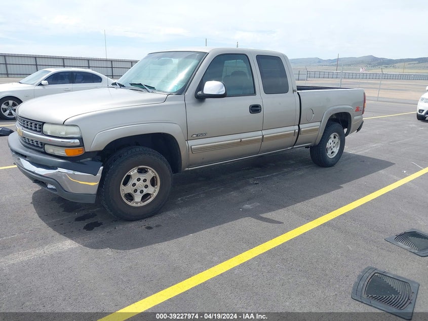 2000 Chevrolet Silverado 1500 Lt VIN: 1GCEK19TXYZ237749 Lot: 39227974