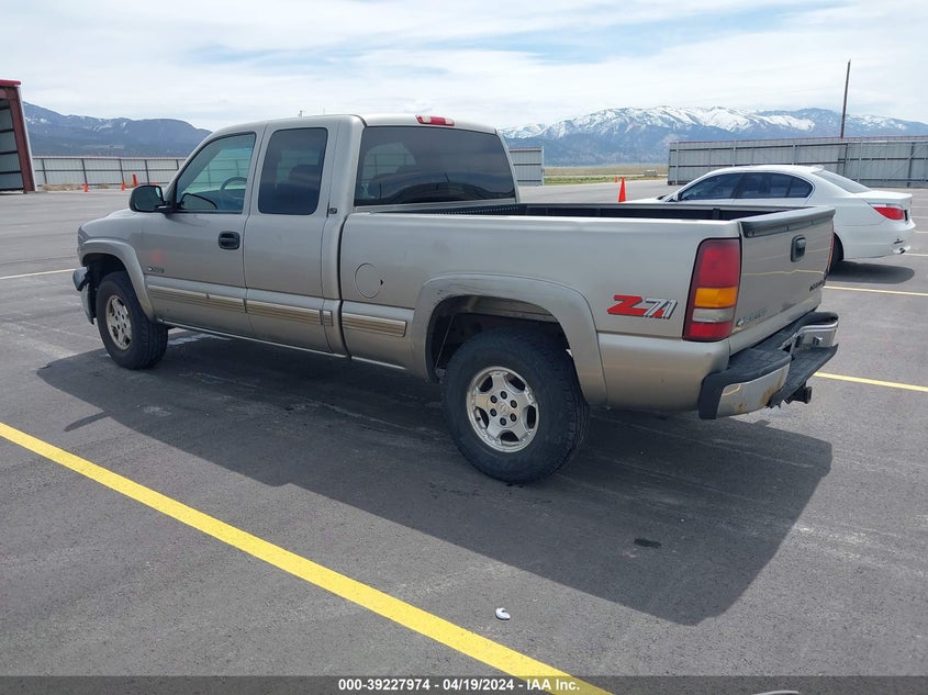 2000 Chevrolet Silverado 1500 Lt VIN: 1GCEK19TXYZ237749 Lot: 39227974