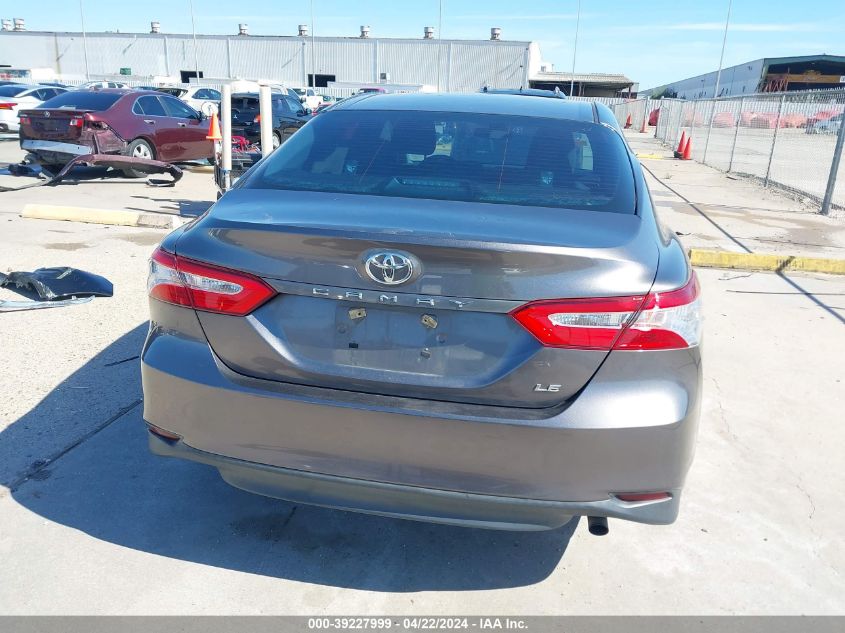 2018 Toyota Camry Le VIN: 4T1B11HK0JU570135 Lot: 50612954