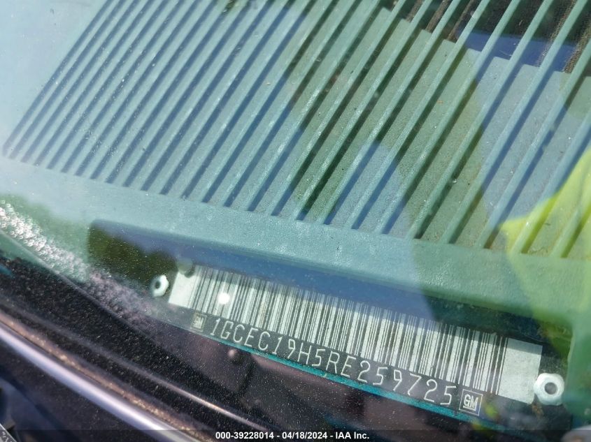 1994 Chevrolet Gmt-400 C1500 VIN: 1GCEC19H5RE259725 Lot: 39228014