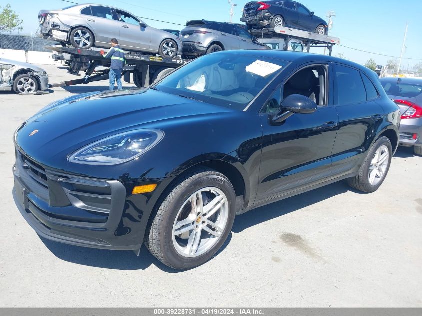 2023 Porsche Macan T VIN: WP1AA2A59PLB21446 Lot: 39228731