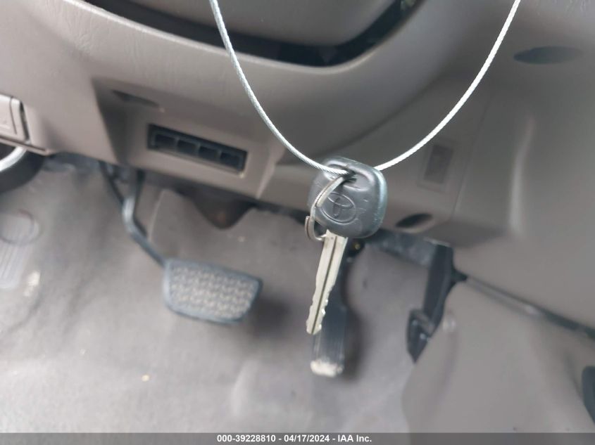 2006 Toyota Sequoia Sr5 V8 VIN: 5TDZT34A86S272126 Lot: 39228810