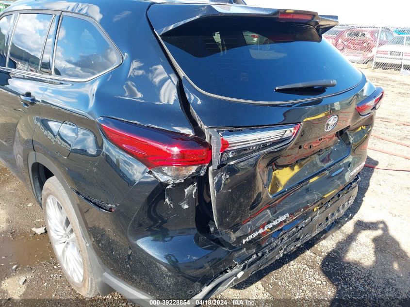 2023 Toyota Highlander Platinum VIN: 5TDKDRBH3PS520009 Lot: 39255595