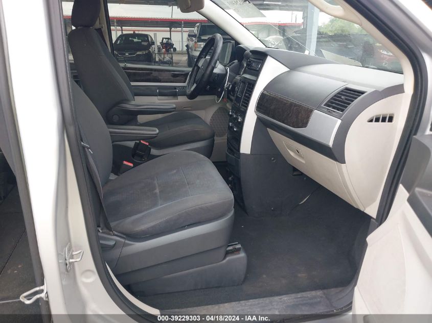 2010 Dodge Grand Caravan Sxt VIN: 2D4RN5D14AR205436 Lot: 39229303