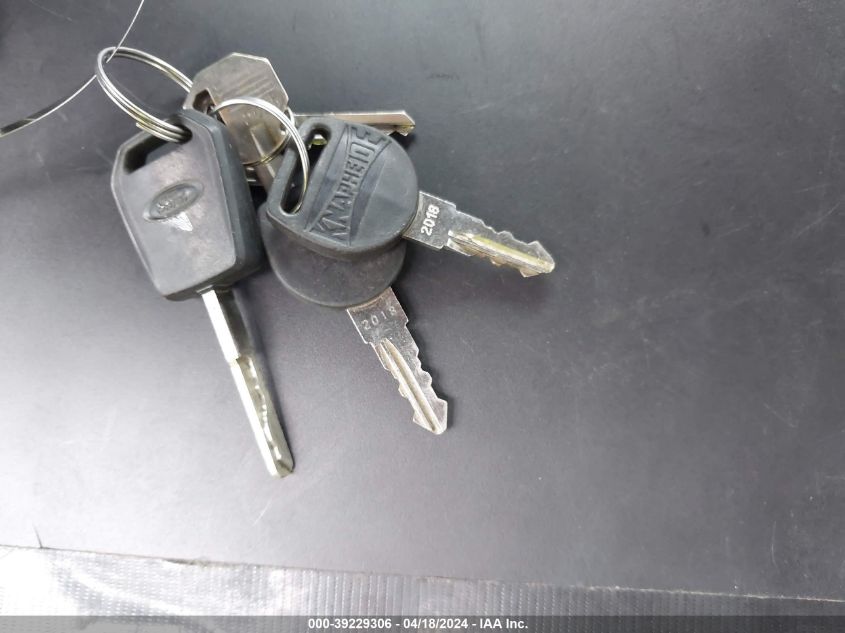 2017 Ford F-250 Xl VIN: 1FT7X2B69HED60762 Lot: 39229306