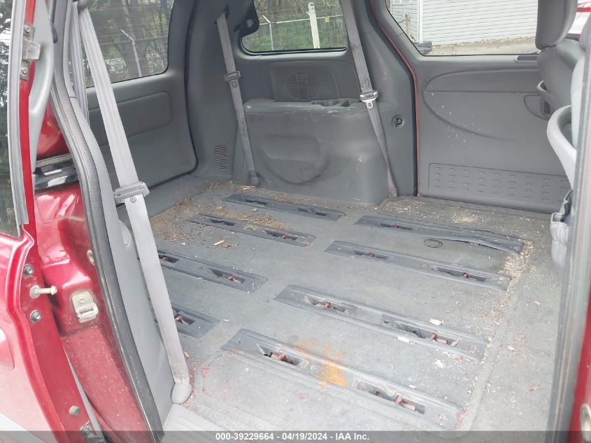 2004 Chrysler Town & Country VIN: 1C8GP45R84B537913 Lot: 39229664