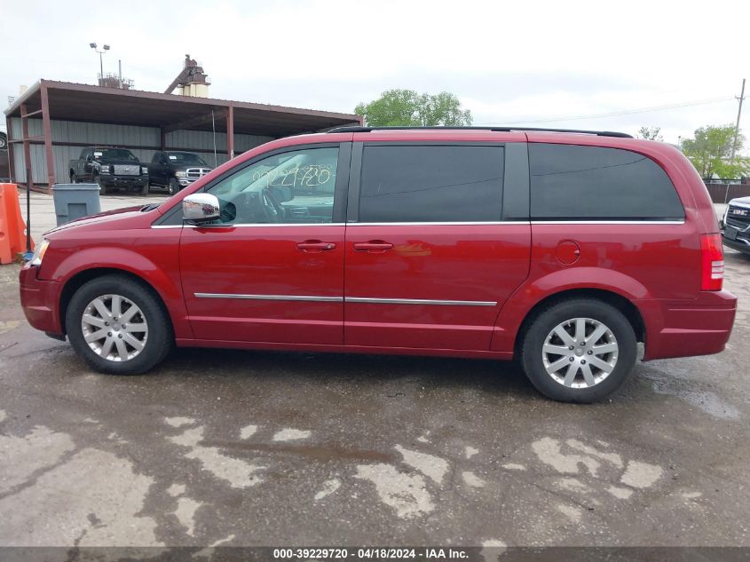 2010 Chrysler Town & Country Touring Plus VIN: 2A4RR8DX5AR360238 Lot: 39229720