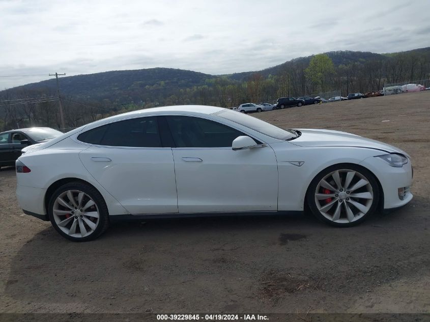 2014 Tesla Model S P85 VIN: 5YJSA1H15EFP56764 Lot: 39229845