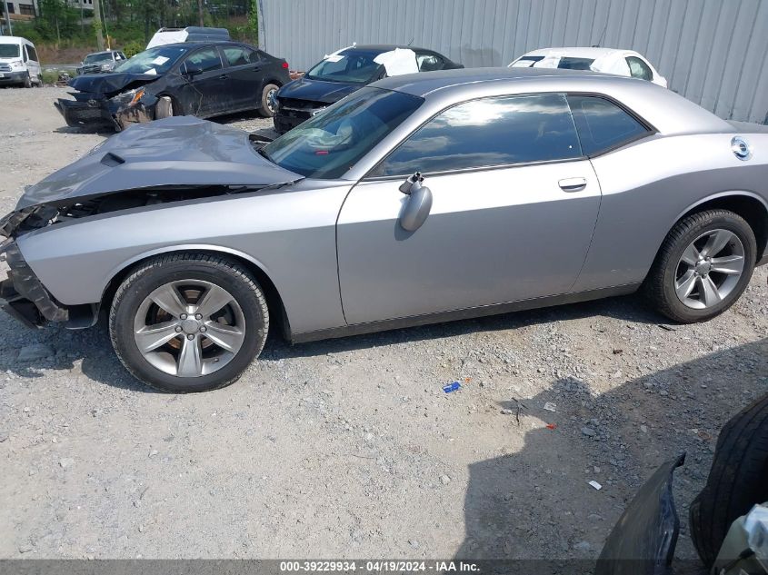 2C3CDZAGXGH232004 2016 Dodge Challenger Sxt