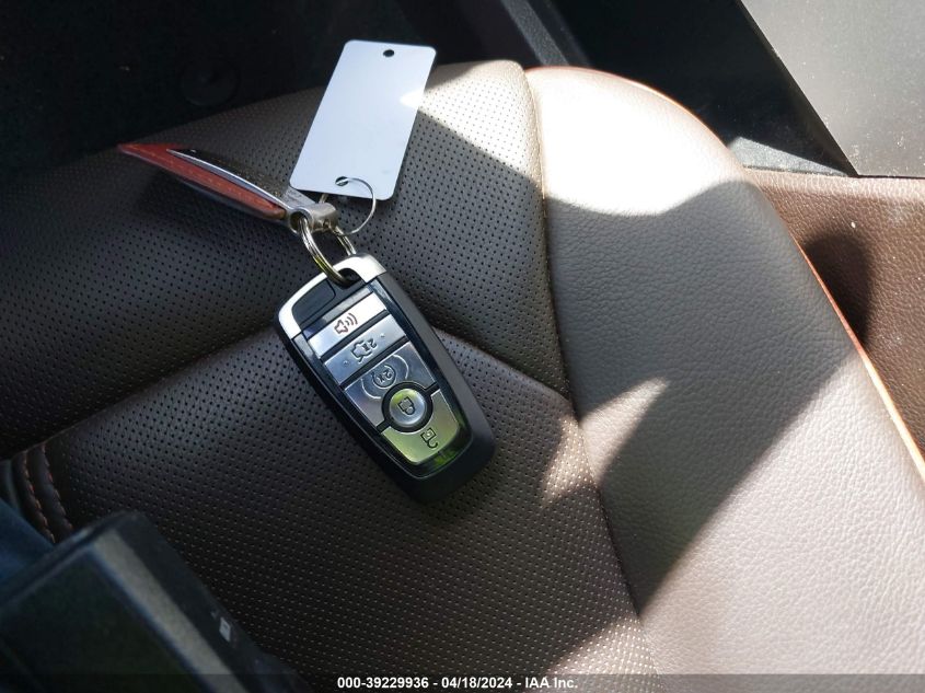 2017 Ford F-350 King Ranch VIN: 1FT8W3BT7HED64036 Lot: 39229936