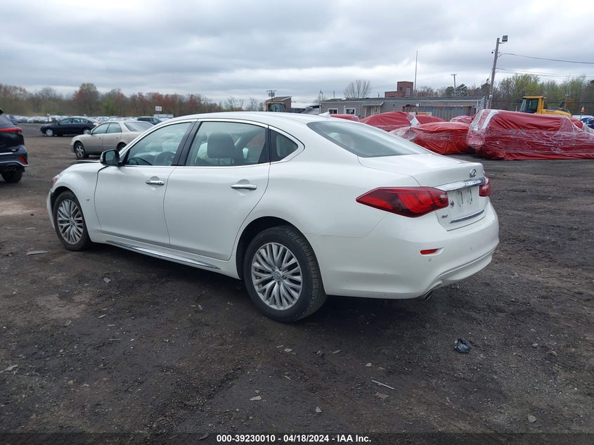2018 Infiniti Q70L 3.7X Luxe VIN: JN1BY1PRXJM370302 Lot: 39230010