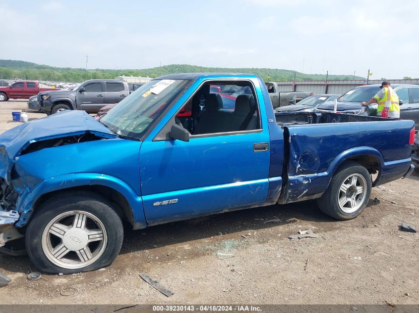 1998 Chevrolet S-10 Ls Fleetside VIN: 1GCCS1445W8205754 Lot: 39230143