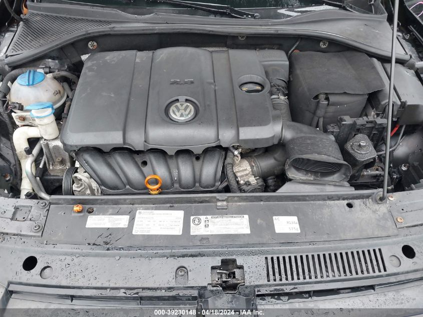 2012 Volkswagen Passat 2.5L Se VIN: 1VWBP7A35CC101556 Lot: 39230148