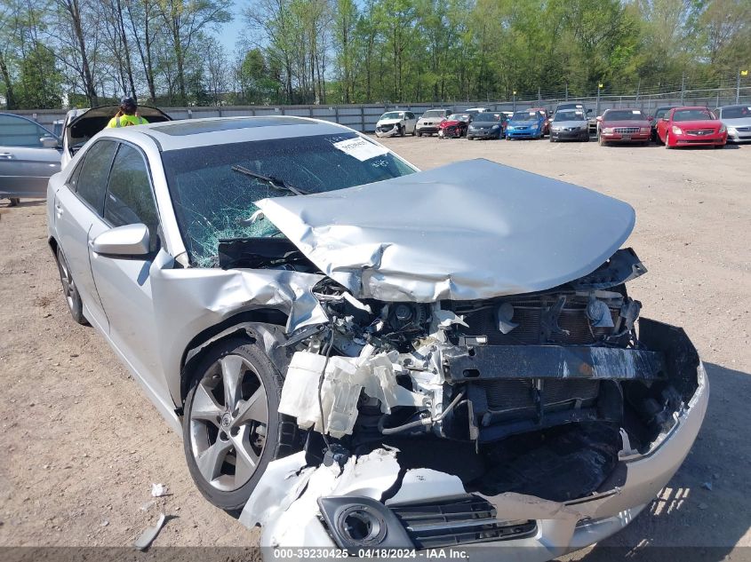 2014 Toyota Camry Se Sport VIN: 4T1BF1FK1EU758592 Lot: 39230425
