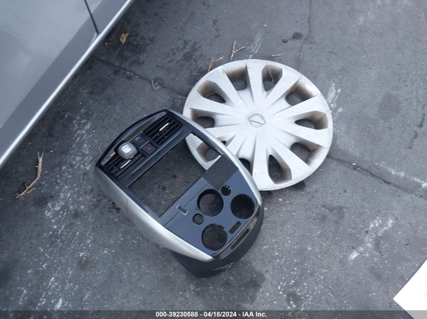 2015 Nissan Versa Note S (Sr)/S Plus/Sl/Sr/Sv VIN: 3N1CE2CPXFL353850 Lot: 39230588