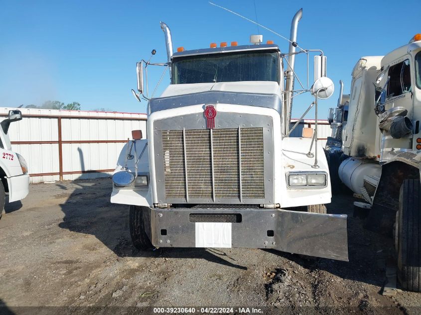 2004 Kenworth Construction T800 VIN: 1XKDDB9X54J064332 Lot: 44807404