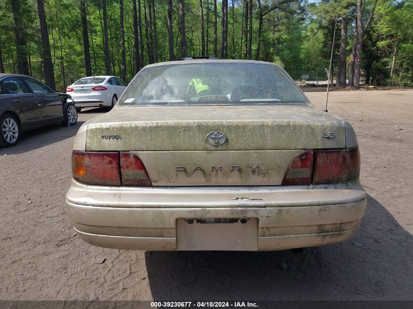 1996 Toyota Camry Dx/Le/Xle VIN: 4T1BG12K5TU699093 Lot: 39258558