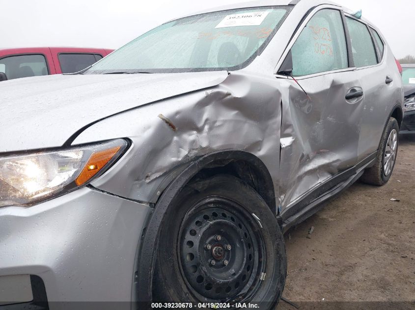 2018 Nissan Rogue S VIN: 5N1AT2MV4JC827704 Lot: 39230678