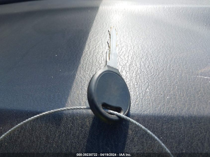 2002 Dodge Dakota Sport VIN: 1B7HG38N32S563549 Lot: 39251973