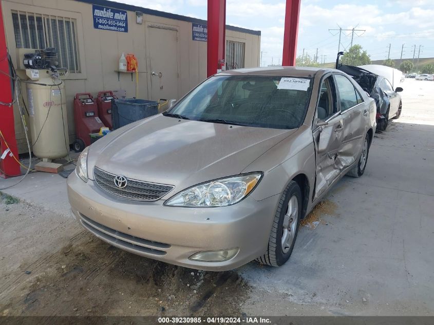 2002 Toyota Camry Se V6 VIN: 4T1BF32K72U520114 Lot: 39258586