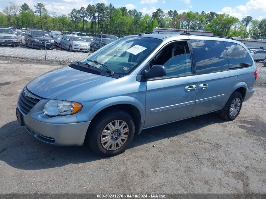 2005 Chrysler Town & Country Lx VIN: 2C4GP44R05R593947 Lot: 39231270