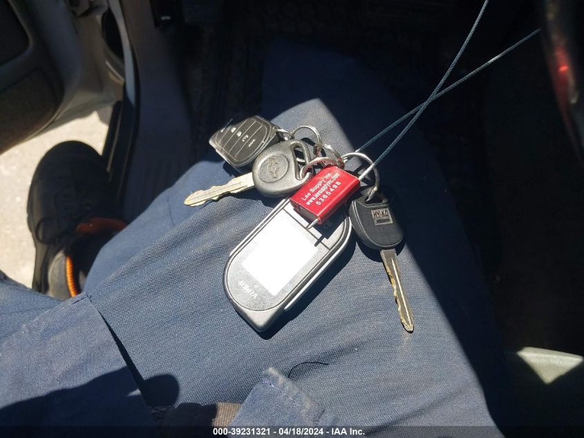 2005 Chevrolet Suburban 2500 Ls VIN: 3GNGK26U15G281606 Lot: 39231321